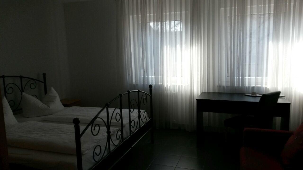 Hotel Gasthof Ratstube Kirchheim unter Teck Esterno foto